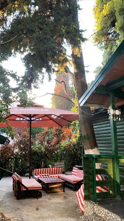 Guesthouse Riviera "Xh&M" Dhërmi Екстериор снимка